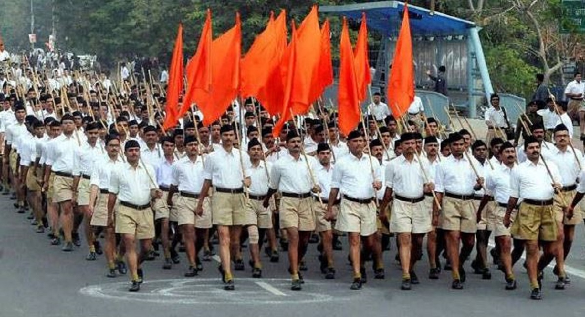 PM Modi On RSS's 100 years: 'বিশ্বের সবচেয়ে বড় স্বেচ্ছাসেবী সংগঠন রাষ্ট্রীয় স্বয়ংসেবক সংঘ', সংঘের অবদানকে লালকেল্লা থেকে শ্রদ্ধাজ্ঞাপন প্রধানমন্ত্রীর