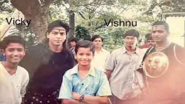Vicky Kaushal With Shah Rukh Khan: শাহরুখের পাশে দাঁড়িয়ে ছোট্ট ভিকি কৌশল, পুরনো ছবি দেখে আপ্লুত নেট জনতা