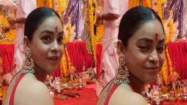 Durga Puja 2022: মুম্বইতে রানি, কাজলদের বাড়ির পুজোয় হাজির সুমনা চক্রবর্তী, দেখুন ভিডিয়ো