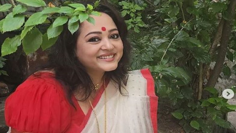 Aparajita Adhya: শ্যুটিং চলাকালীন স্টুডিয়োয় ইঁটবৃষ্টি, কী হল অপরাজিতা আঢ্যর? দেখুন