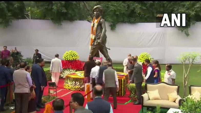 Birsa Munda Birthday Anniversary 2022: জন্মদিনে শ্রদ্ধায় স্মরণে বরণ বিরসা মুন্ডার জন্মবার্ষিকী, সংসদ ভবনে পুষ্প অর্পন করলেন উপরাষ্ট্রপতি
