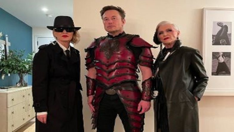 Elon Musk: হ্যালোউইন উৎসবে মায়ের সঙ্গে 'ভূতুড়ে রূপে' এলন মাস্ক, ভাইরাল ছবি