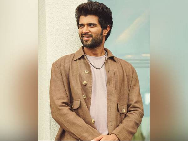 Vijay Deverakonda: ইডি-র সমন পেলেন বিজয় দেবেরাকন্ডা, দিনভর চলল জিজ্ঞাসাবাদ