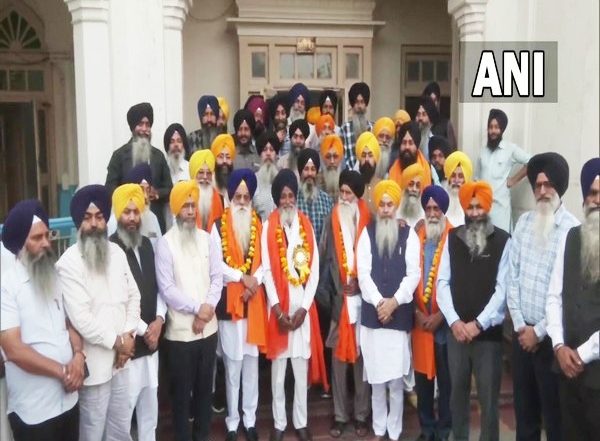 Nankana Sahib: নানখানা সাহিব যেতে ইচ্ছুক ৫৮৬ জন শিখ পুণ্যার্থীর ভিসা বাতিল করল পাকিস্তান