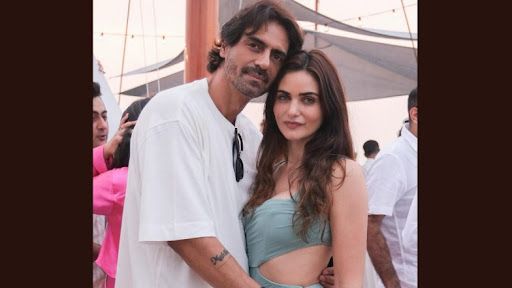 Arjun Rampal: প্রমোদতরীতে পালন হল অর্জুন রামপলের ৫০’তম জন্মদিন, প্রেমিকা শেয়ার করলেন ছবি