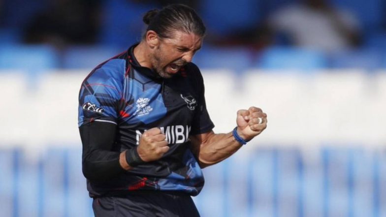 David Wiese: রাসেলের ব্যাকআপ হিসেবে নামিবিয়ার তারকাকে এক কোটিতে কিনল কলকাতা, কে এই ক্রিকেটার