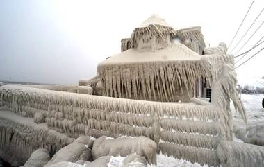 New York Restaurant Covered In Giant Icicles Video: বরফে ঢাকল নিউ ইয়র্কের রেস্তোরাঁ, অবাক করা ভিডিয়ো