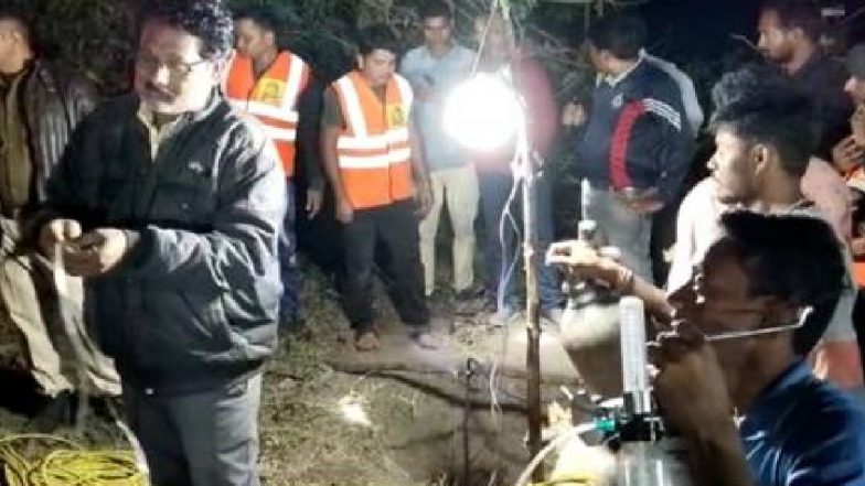 Boy Fell Into Borewell: ৫৫ ফুট গভীর কুয়োয় পড়ে গেল ৫ বছরের ছেলে, পৌঁছানো হল অক্সিজেন সিলিন্ডার