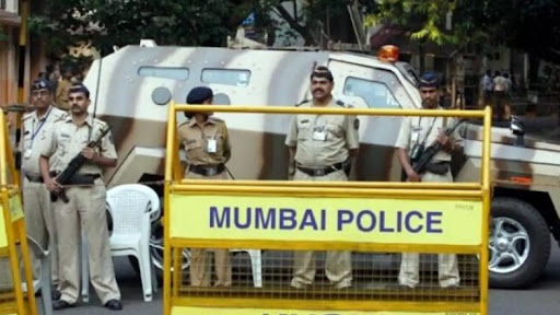 Mumbai Police: নেটিজেনের টুইটের মজার উত্তর দিল মুম্বই পুলিশ, দেখেন কী?