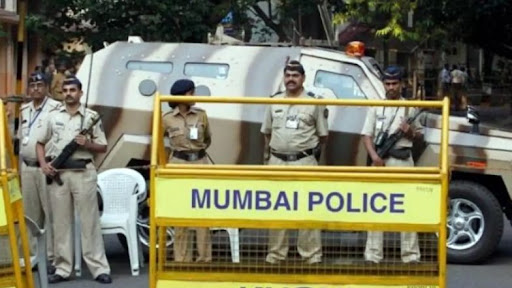 Bomb Threat In Mumbai: মুম্বই শহরে ফের বোমাতঙ্ক, হাসপাতাল ও বিমানবন্দর উড়িয়ে দেওয়ার হুমকি