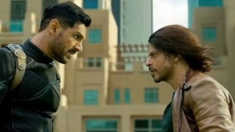 Pathaan Box Office Collection Day 2: বিতর্ক এখন অতীত, সব রেকর্ড ভেঙে দুদিনেই ১০০ কোটির ঘরে পাঠান