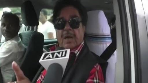 Shatrughan Sinha: ভারত জোড়ো যাত্রা ও রাহুল গান্ধীর প্রশংসায় পঞ্চমুখ তৃণমূল সাংসদ শত্রুঘ্ন সিনহা Shatrughan Sinha: ভারত জোড়ো যাত্রা ও রাহুল গান্ধীর প্রশংসায় পঞ্চমুখ তৃণমূল সাংসদ শত্রুঘ্ন সিনহা