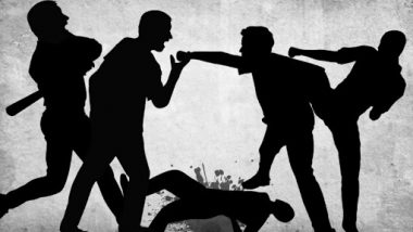 Uncle-Nephew Fight in Junnar: কাকা-ভাইপোর ঝগড়া থেকে মারামারিতে জড়াল পুরো পরিবার, দেখুন ভিডিয়ো