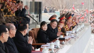 Kim-Jong-Un: মেয়ের সঙ্গে ফুটবল ম্যাচে দেখা গেল উত্তর কোরিয়ার শাসক কিম জং-উনকে