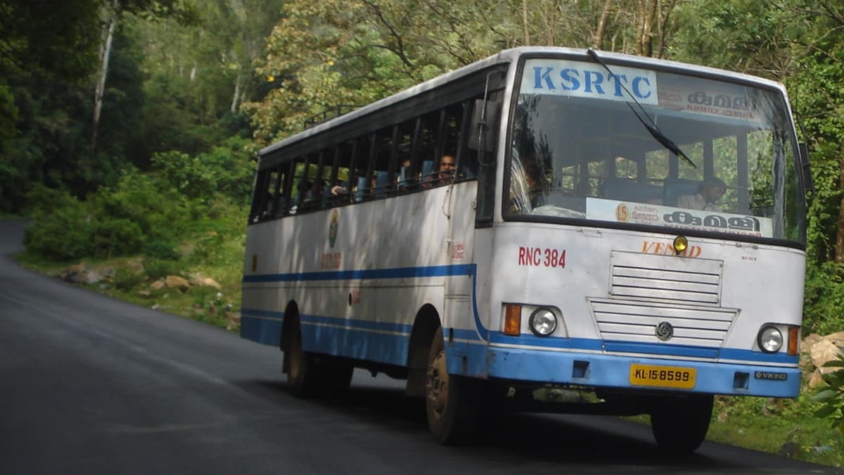 Karnataka Bus Service: বাস সহকারীর উপর হামলার জেরে বন্ধ কর্ণাটক-মহারাষ্ট্র বাস পরিষেবা