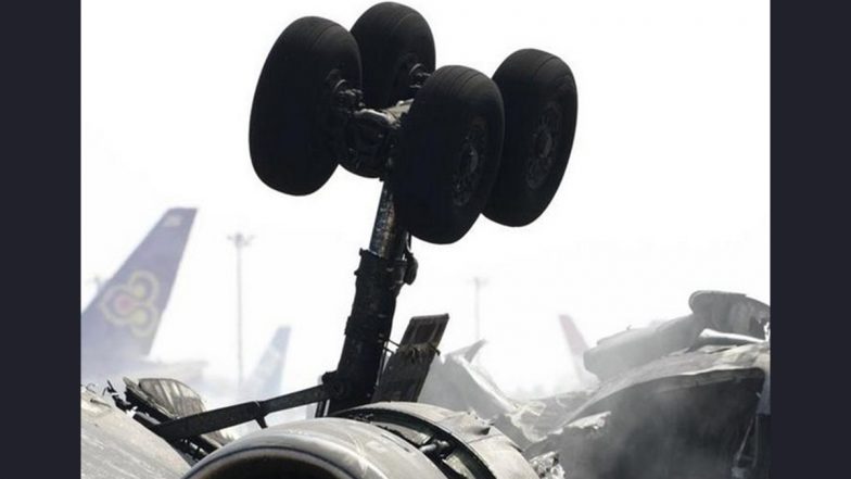 Plane Tire Loss Video: মাঝ আকাশ থেকে মাটিতে খসে পড়ল বোয়িং বিমানের চাকা, ভাইরাল সান ফ্রান্সিসকোর  ভিডিয়ো