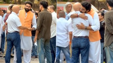 Abhishek Bachchan-Anupam Kher Emotional Video: সতীশ কৌশিকের বাড়িতে অনুপম খেরকে জড়িয়ে ধরে শোকপ্রকাশ অভিষেকের, আবেগঘন ভিডিয়ো