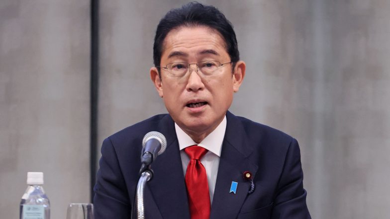 Japanese PM Fumio Kishida: জাপানের প্রধানমন্ত্রী ফুমিও কিশিদার সভায় বোমা হামলা, বরাতজোরে রক্ষা, ফিরল শিনজো আবের স্মৃতি