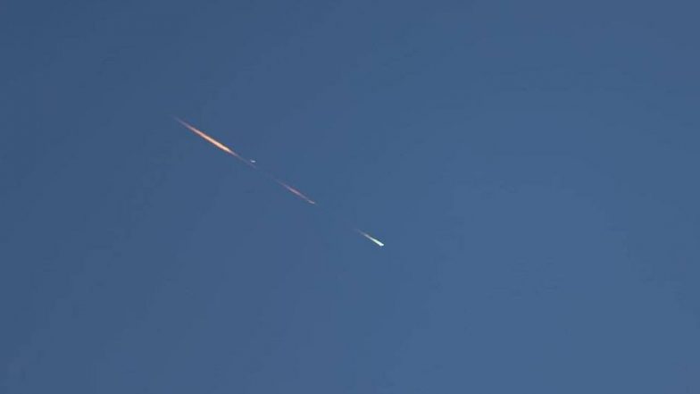 Meteor Explodes in Israel: প্রচণ্ড শব্দে দিনের আলোয় ইজরায়েলের ওপর উল্কা বিস্ফোরণ
