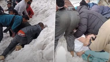 Avalanche Hits Sikkim Video: সিকিমে ভয়াবহ তুষারধস, বরফ কেটে উদ্ধারের চেষ্টা দুর্গতদের, দেখুন ভিডিয়ো