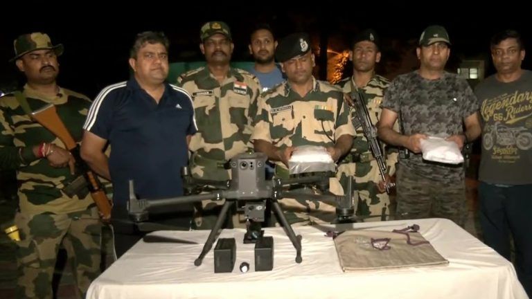 Drone Shot Down: পাক সীমান্ত থেকে আসা ড্রোনকে গুলি করে নামাল বিএসএফ, বাজেয়াপ্ত মাদকের প্যাকেট