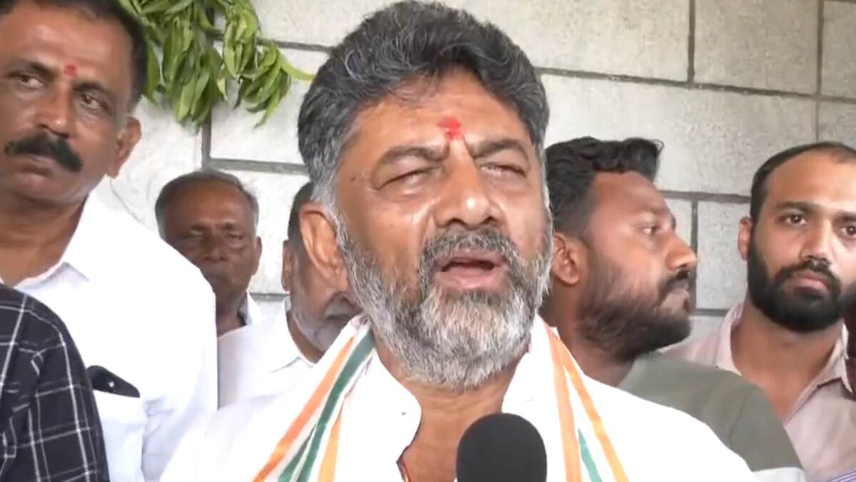 DK Shivakumar: 'এখনও অনেক পথ বাকি', মুখ্যমন্ত্রী আসন হাতছাড়া হলেও ভবিষ্যৎ নিয়ে আশাবাদী শিবকুমার