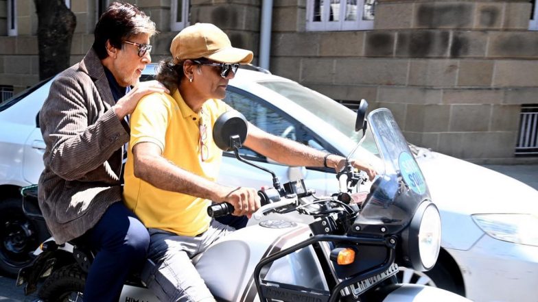 Amitabh Bachchan: অপরিচিত ব্যক্তির বাইকে চেপে কোথায় চললেন অমিতাভ বচ্চন