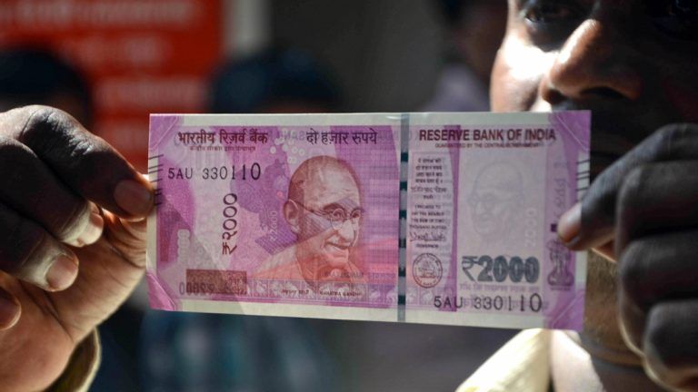 PIL Filed Against Rs 2000 Note Exchange Notification: কোনও পরিচয় পত্র ছাড়াই নোট বিনিময়ের বিজ্ঞপ্তিকে চ্যালেঞ্জ, দিল্লি হাইকোর্টে জনস্বার্থ মামলা করলেন অশ্বিনী উপাধ্যায়