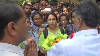 Karnataka Deputy CM DK Shivakumar : চাকরির দাবিতে উপমুখ্যমন্ত্রীর বাসভবনে চাকরিপ্রার্থীরা
