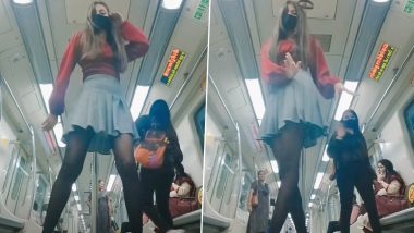 Delhi Metro Viral Video: যত কাণ্ড দিল্লি মেট্রোয়, চলন্ত মেট্রোয় এবার তরুণীর নাচ