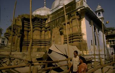 Gyanvapi mosque matter: জ্ঞানবাপী সংক্রান্ত সমস্ত মামলাকে একত্রিত করার নির্দেশ বারাণসী জেলা আদালতের