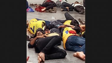 CSK Fans Sleeping at Railway Station: ফাইনালের প্রতীক্ষা, স্টেশনেই রাত কাটালেন CSK অনুরাগীরা