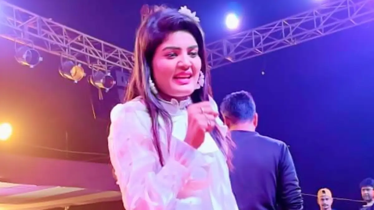 Bhojpuri singer Nisha Upadhyay: গানের জলসায় চলল গুলি, জখম জনপ্রিয় ভোজপুরী গায়িকা নিশা উপাধ্যায়