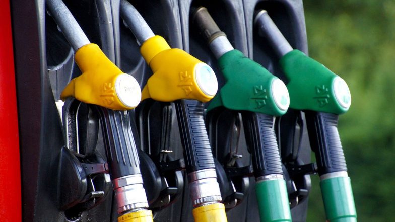 Fuel Price Cut: পেট্রোল ও ডিজেলের দাম কমল লিটার প্রতি ২ টাকা, জেনে নিন নতুন দাম