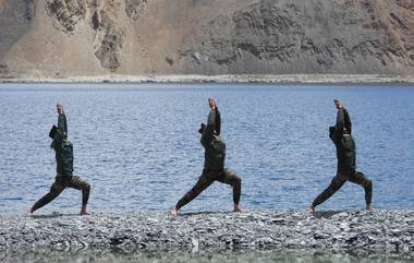 International Yoga Day 2023: দিল্লি থেকে লাদাখ, সিকিম, অরুণাচল পর্যন্ত ভারতীয় সৈন্যদের যোগব্যায়ামের ছবি শেয়ার ইন্ডিয়ান আর্মির (দেখুন ছবি ও ভিডিও)