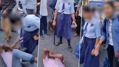 Viral Video: হেনস্থাকারীকে রাস্তার উপর টেনে এনে মার দুই বোনের, দেখুন ভাইরাল ভিডিয়ো