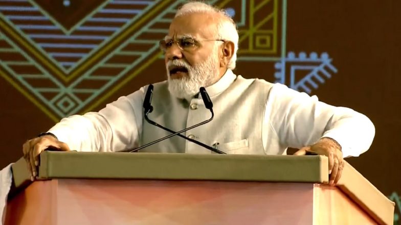 PM Modi In Shahdol: মধ্যপ্রদেশের জনসভা থেকে কংগ্রেসকে তীব্র আক্রমণ মোদির, ভিডিয়োতে দেখুন কী বললেন প্রধানমন্ত্রী