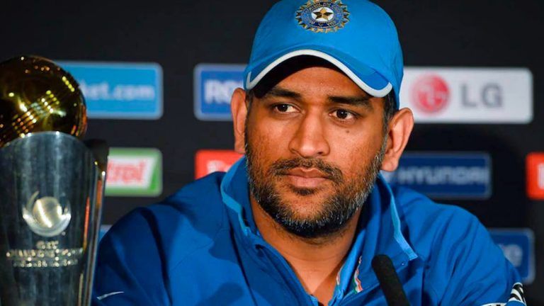 MS Dhoni Net Worth: প্রায় ১ হাজার কোটির সম্পত্তি ধোনির, জানুন মাহির প্রকাশিত আয়ের হিসেব