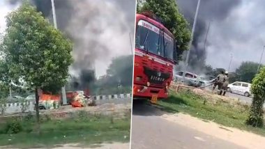 Noida Car Fire Video: সার্ভিসিংয়ের পর হঠাৎই যান্ত্রিক ত্রুটি, রাস্তার উপর দাউদাউ করে জ্বলছে গাড়ি