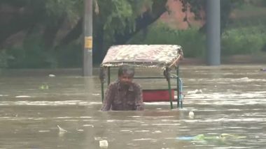 Flood Fury In Delhi: যমুনার জলে ভাসছে দিল্লি, দেখুন ভিডিয়ো