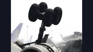 Malaysia Plane Crash: চলন্ত বাইক ও গাড়ির উপরে ভেঙে পড়ল বিমান, মালয়েশিয়ায় মৃত কমপক্ষে ১০