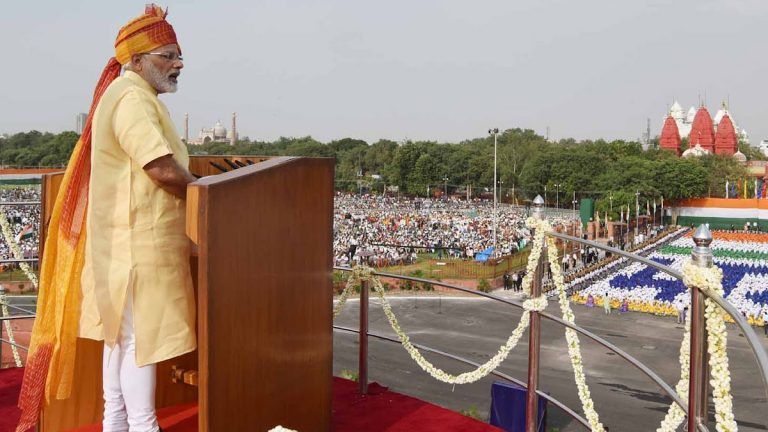 Independence Day : ৭৭ তম স্বাধীনতা দিবস উপলক্ষ্যে লাল কেল্লা থেকে জাতীয় পতাকা উত্তোলন প্রধানমন্ত্রীর