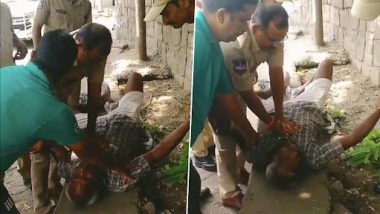 Video: মাঝ রাস্তায় অসুস্থ ব্যক্তিকে CPR দিয়ে বাঁচাল পুলিশ, দেখুন