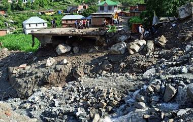 Shimla Building Disaster: স্বাধীনতা দিবসের সন্ধ্যায় হিমাচলে নতুন করে বিপর্যয়, ফের ভূমিধসে সিমলায় ভাঙল পাঁচটি বাড়ি, দেখুন ভিডিয়ো