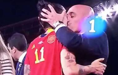 Luis Rubiales kissing Jennifer Hermoso: বিশ্বকাপ জয়ের পর স্পেনের মহিলা ফুটবলারকে টেনে নিয়ে চুম্বন ফুটবল প্রেসিডেন্টের, শুরু জোর বিতর্ক, দেখুন ছবিতে