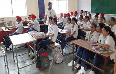 Begusarai School: বাড়ি যাওয়ার পথ বন্ধ, ফুরিয়ে আসছে খাবার, ৭ দিন ধরে স্কুলে বন্দি ২৫০ পড়ুয়া এবং শিক্ষক