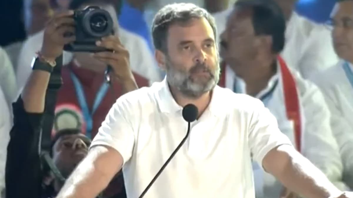 Rahul Gandhi In Telangana: তেলাঙ্গানার সভা থেকে বিজেপি, বিআরএস ও মিম-কে তোপ, ভিডিয়োতে শুনুন রাহুল গান্ধীর বক্তব্য Rahul Gandhi In Telangana: তেলাঙ্গানার সভা থেকে বিজেপি, বিআরএস ও মিম-কে তোপ, ভিডিয়োতে শুনুন রাহুল গান্ধীর বক্তব্য