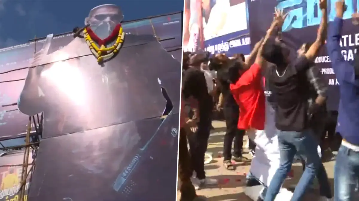 Jawan: চেন্নাইয়ে প্রেক্ষাগৃহের বাইরে শাহরুখ ভক্তদের উন্মাদনা, দুধ আর ফুল দিয়ে স্নান করান হল পোস্টার (দেখুন ভিডিও)