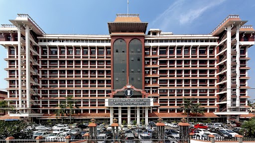 Kerala High Court: মহিলাদের শারীরিক গঠন নিয়ে মন্তব্য যৌন হেনস্থার অধীন, বড় রায় কেরল হাইকোর্টের