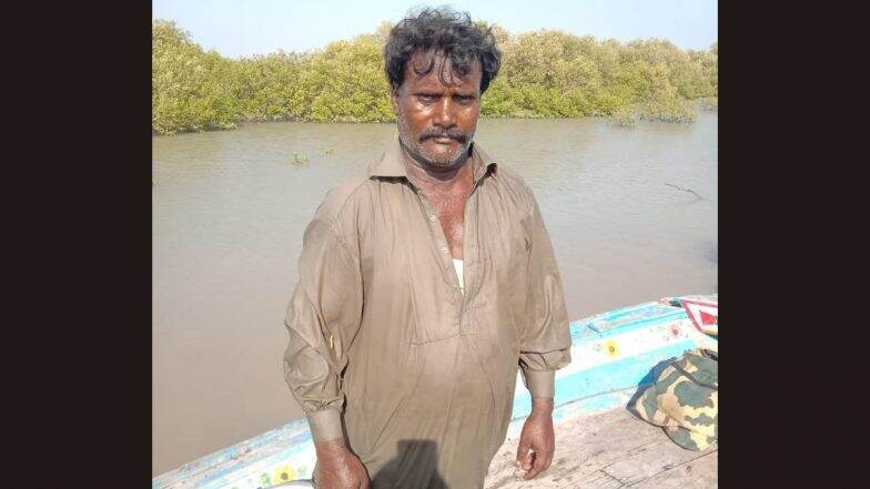 Pak Fisherman: গুজরাটের উপকূলে যন্ত্রচালিত নৌকা-সহ আটক পাকিস্তানি মৎস্যজীবী